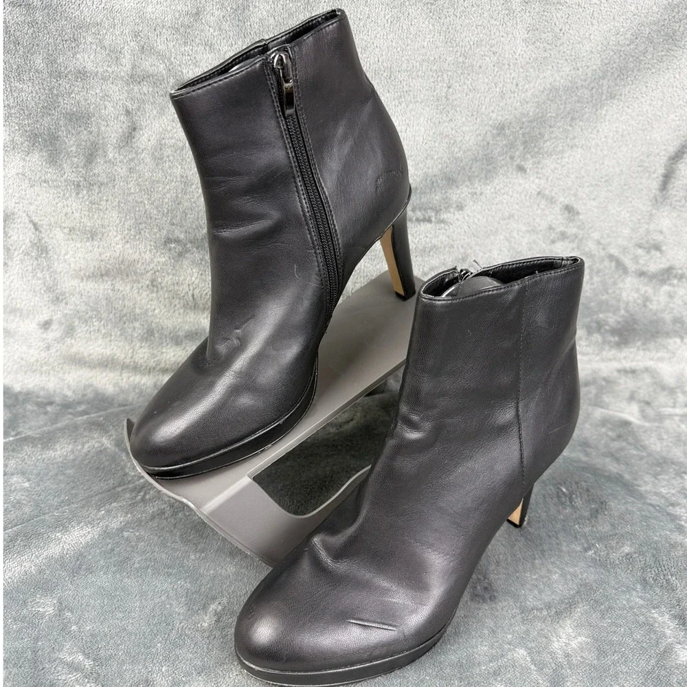 Black Leather‎ Ankle Boots Size 7.5M Block Heel Side Zip Classic Elegant Stylish